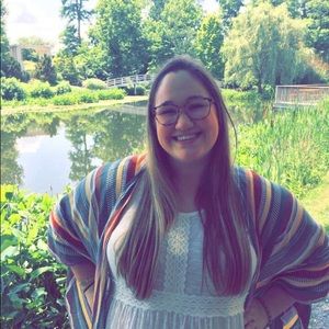 Meet your Posher, Lauren